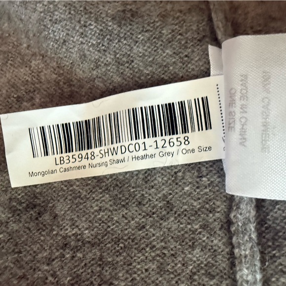 NWT Quince Women's Mongolian Cashmere Nursing Shawl Heather Grey One Size - Picture 7 of 13